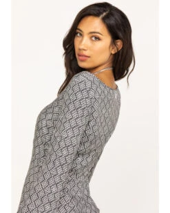 Stetson Women's Geometric Southwestern Bell Sleeve Dress 8 Stetson Women's Geometric Southwestern Bell Sleeve Dress -Cheap Western Femme Store 2000290558 001 P5