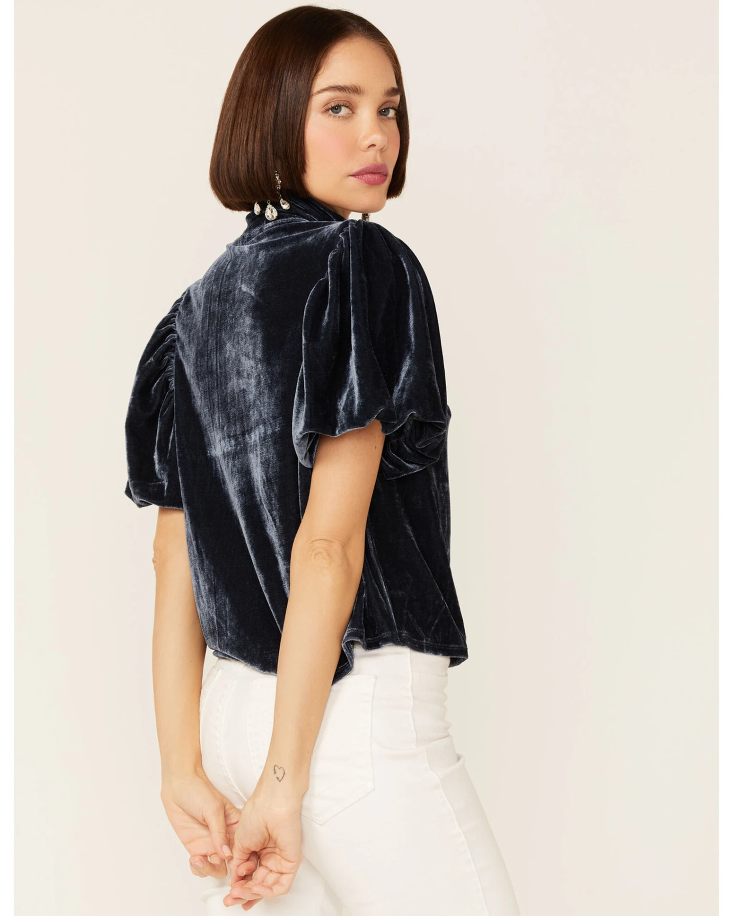 Free People Women's Velvet Knit Claudia Puff Short Sleeve Tee 2 Free People Women's Velvet Knit Claudia Puff Short Sleeve Tee - Image 2