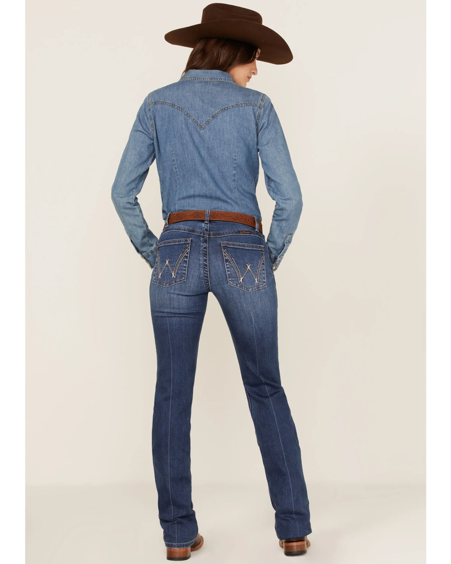 Wrangler Women's Medium Wash Mid Rise Jane Q-Baby Bootcut Ultimate Riding Jeans 2 Wrangler Women's Medium Wash Mid Rise Jane Q-Baby Bootcut Ultimate Riding Jeans - Image 2