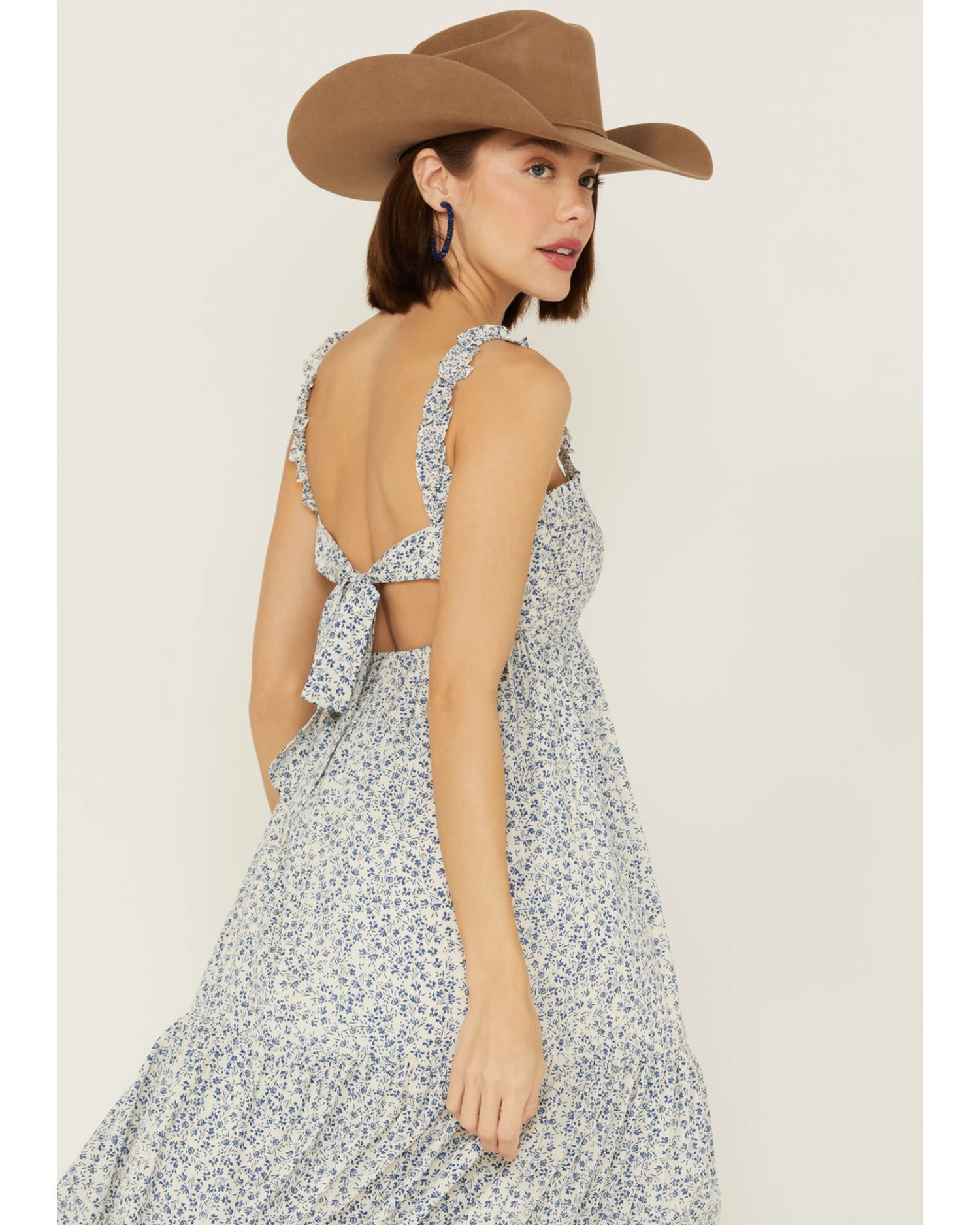 Lush Women's Blue Floral Smocked Midi Dress 3 Lush Women's Blue Floral Smocked Midi Dress - Image 3