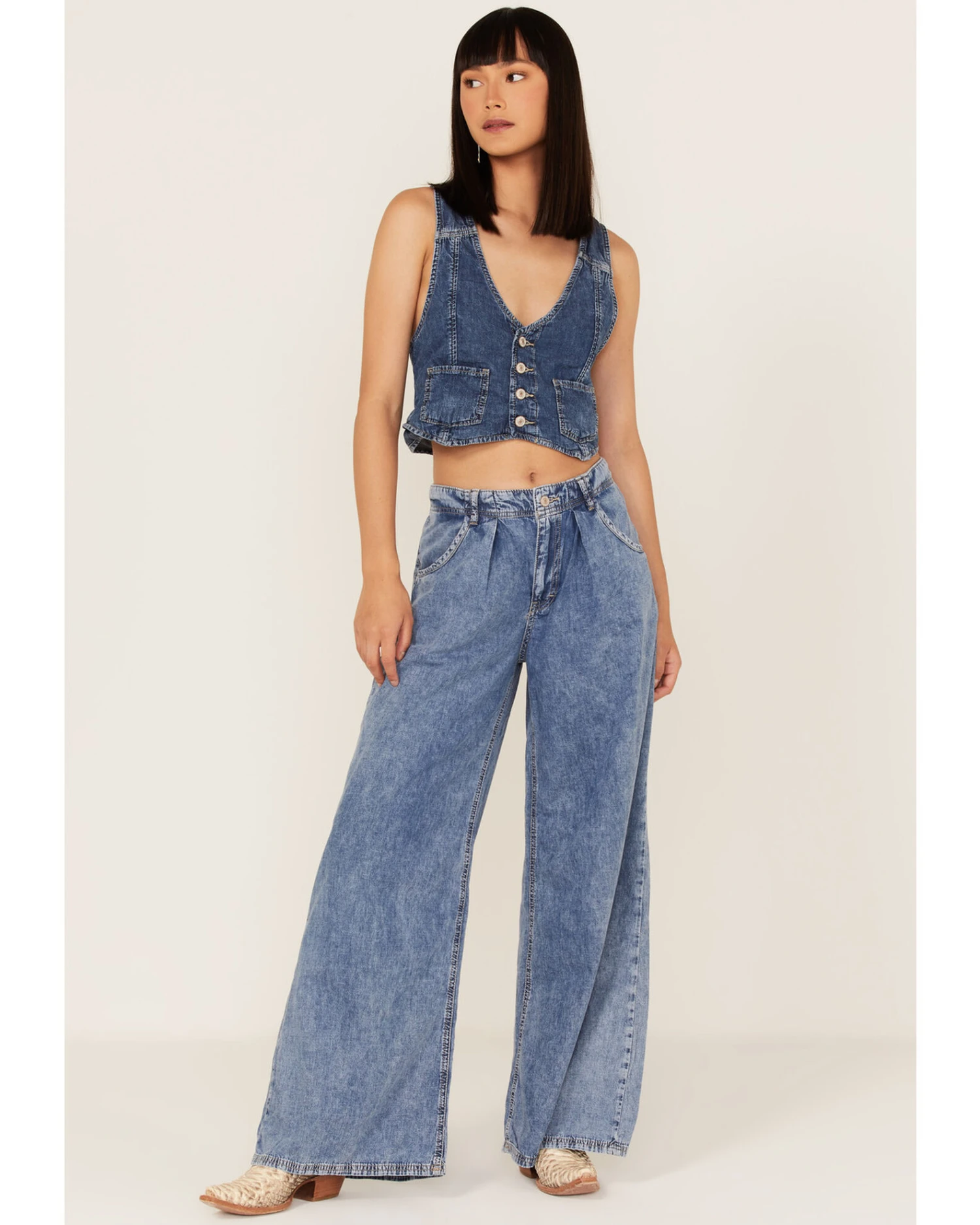Free People Women's Rider Denim Vest & Flare Jeans Suit Set - 2-Piece 4 Free People Women's Rider Denim Vest & Flare Jeans Suit Set - 2-Piece - Image 4