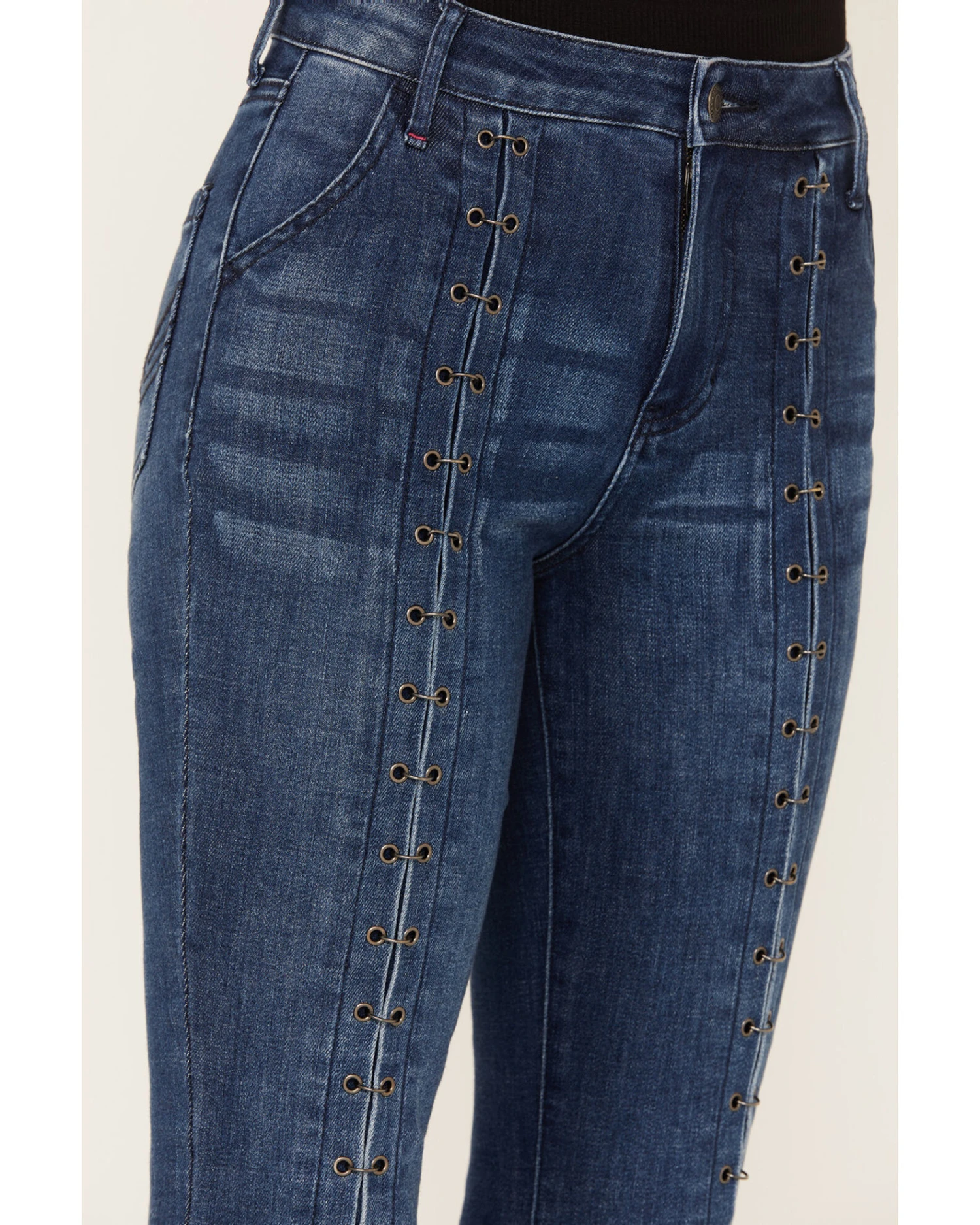 Idyllwind Women's Arena Avenue High Risin' Flare Jeans 3 Idyllwind Women's Arena Avenue High Risin' Flare Jeans - Image 3