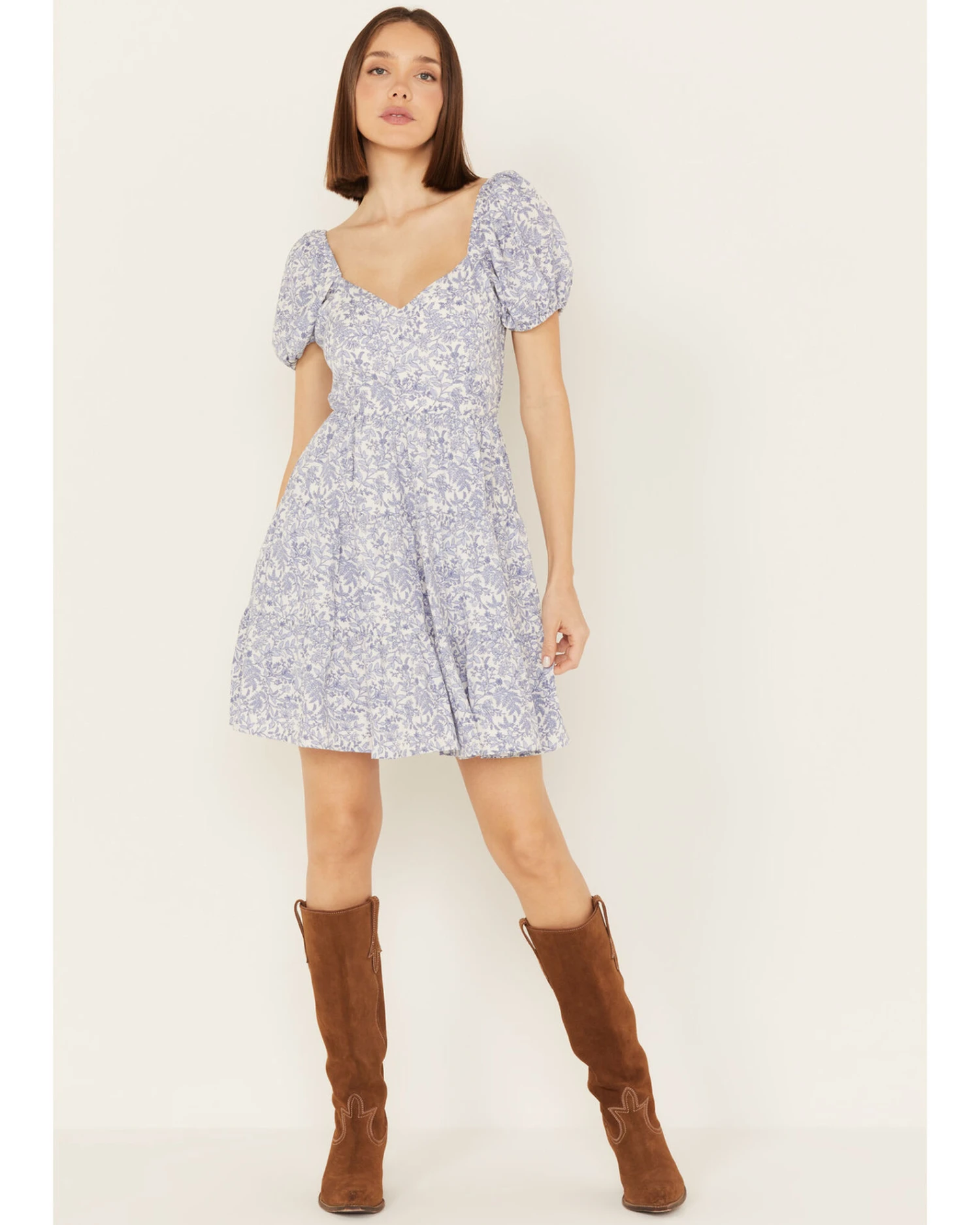 Yura Women's Floral Short Sleeve Mini Dress 3 Yura Women's Floral Short Sleeve Mini Dress - Image 3